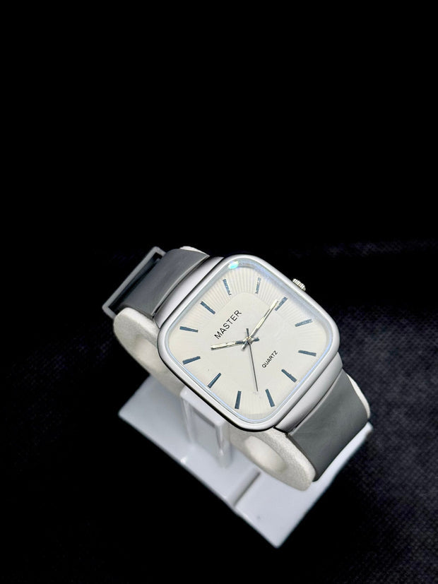 Master Quartz Watch For Men's  Water resistant & Steel Back