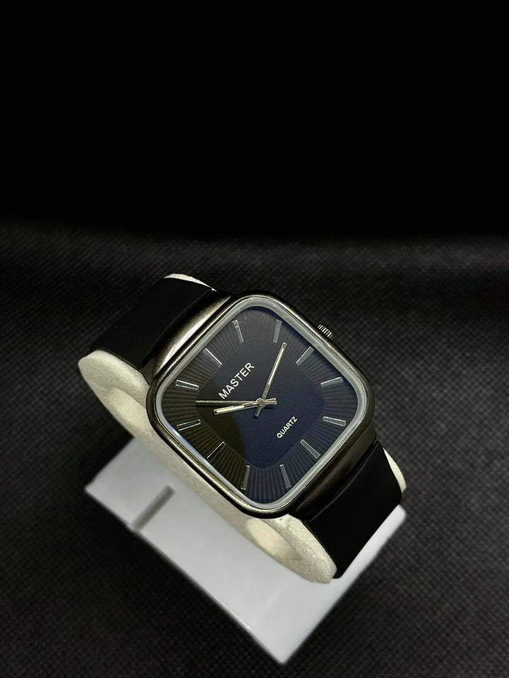 Master Quartz Watch For Men's  Water resistant & Steel Back