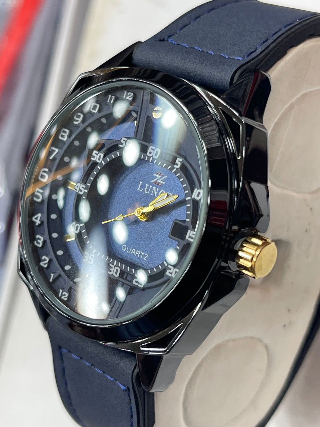 LUNOZ Watch For Men's Water resistant & Steel Back
