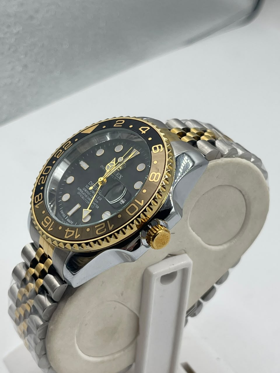 Watch For Men's Water resistant & Steel Back