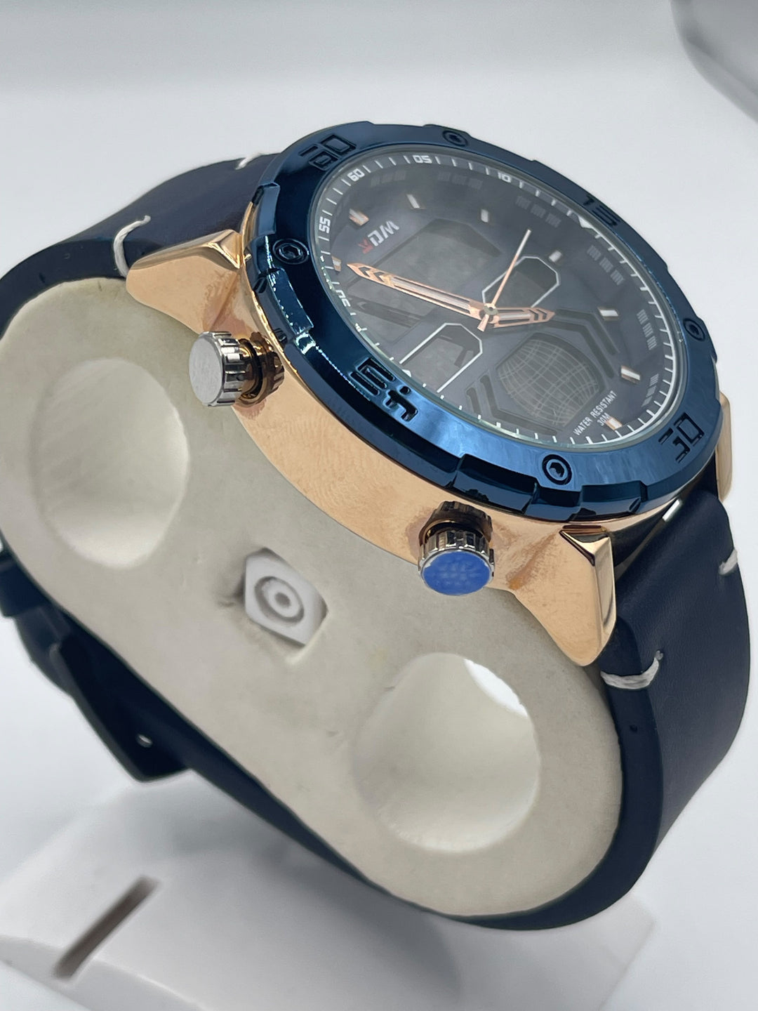 Watch For Men's Water resistant & Steel Back