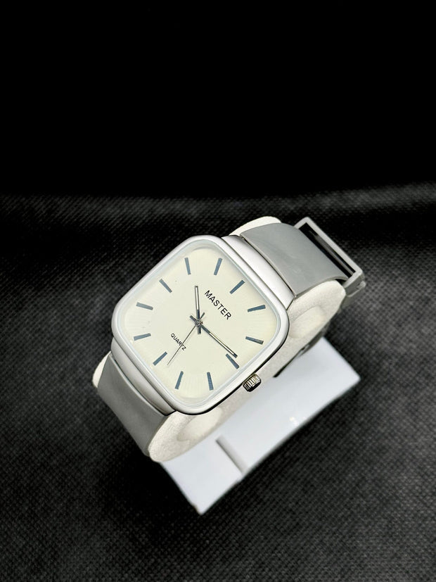 Master Quartz Watch For Men's  Water resistant & Steel Back