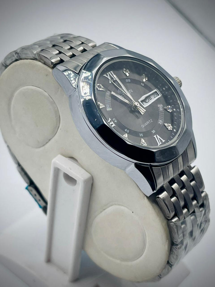 Watch For Men's Water resistant & Steel Back