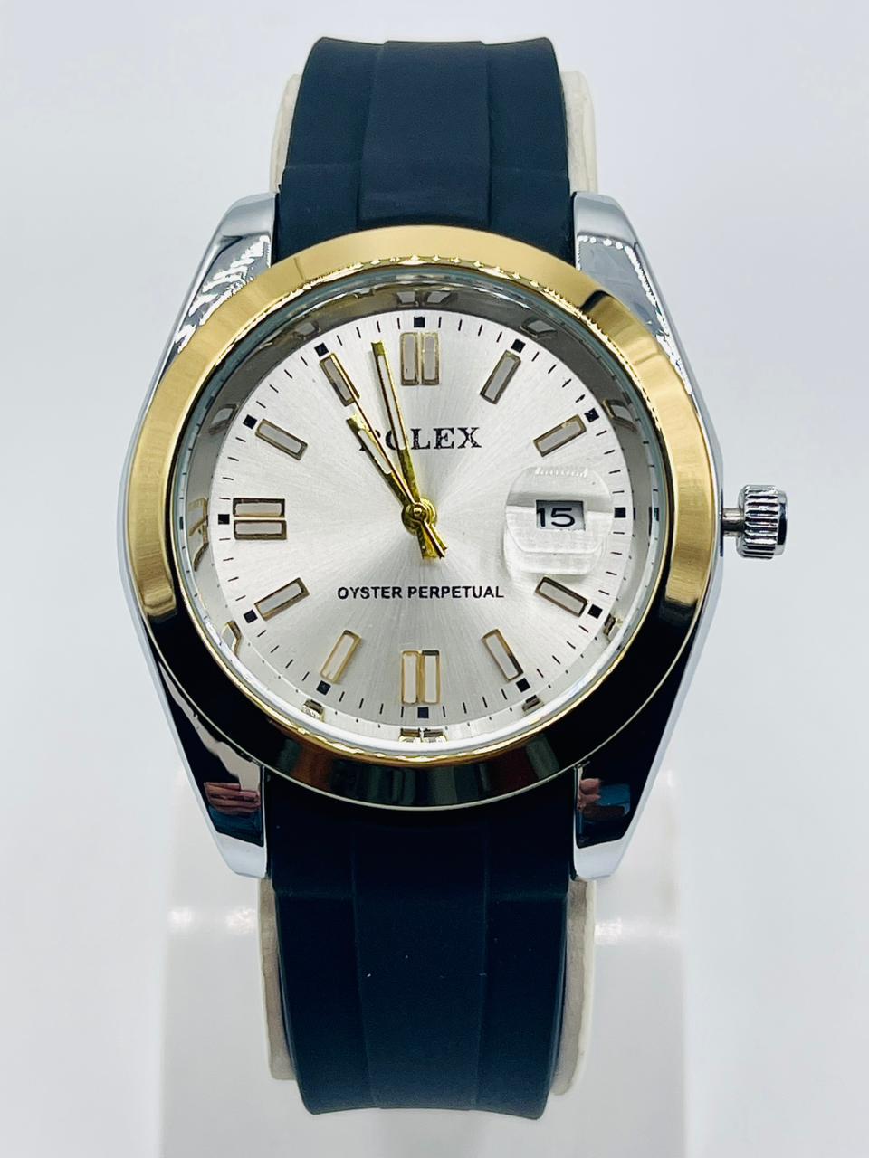 WATCH Men's Water resistant & Steel Back
