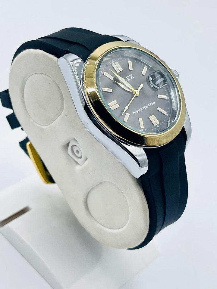 WATCH Men's Water resistant & Steel Back