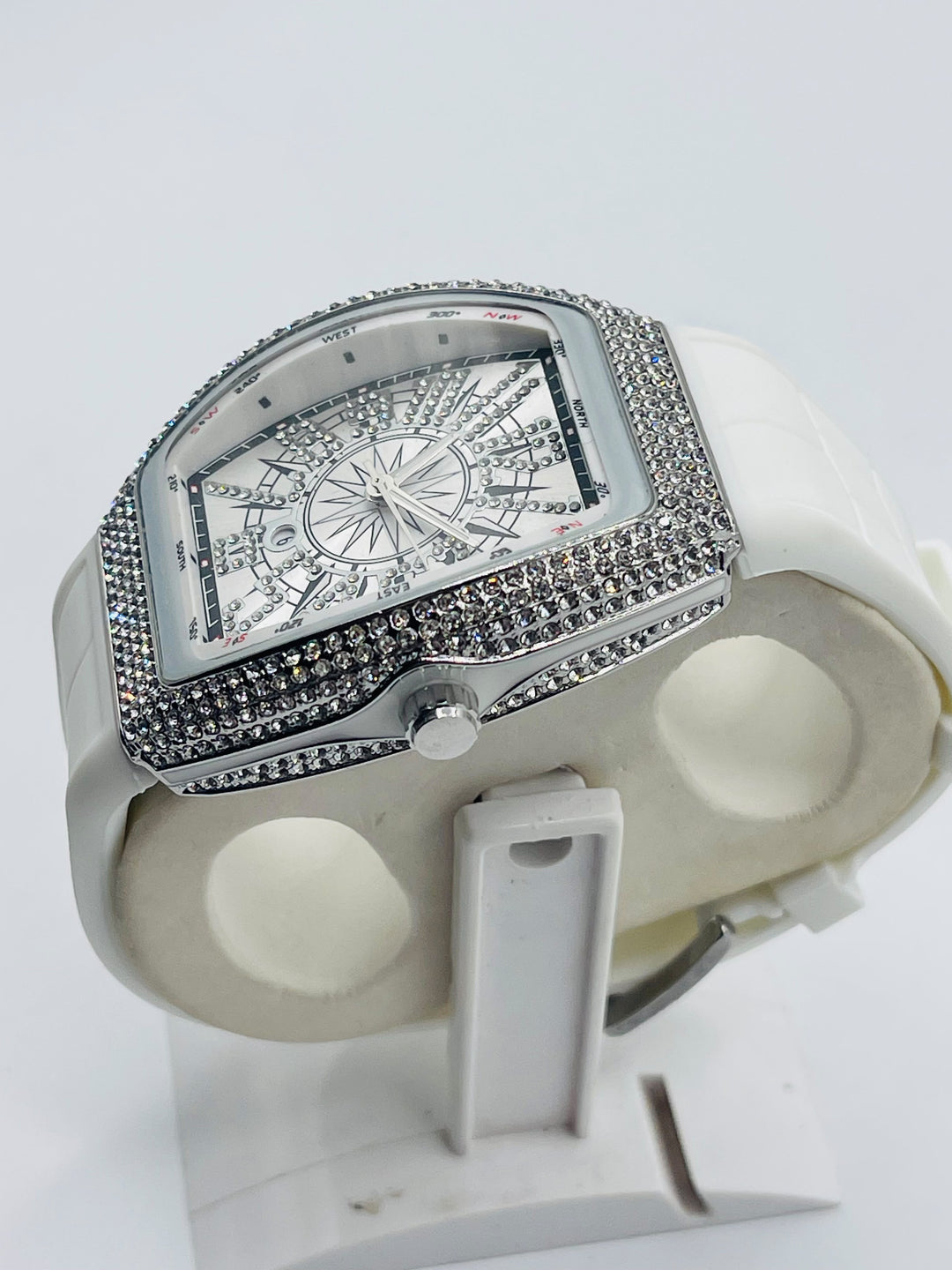 Watch For Men's Water resistant & Steel Back