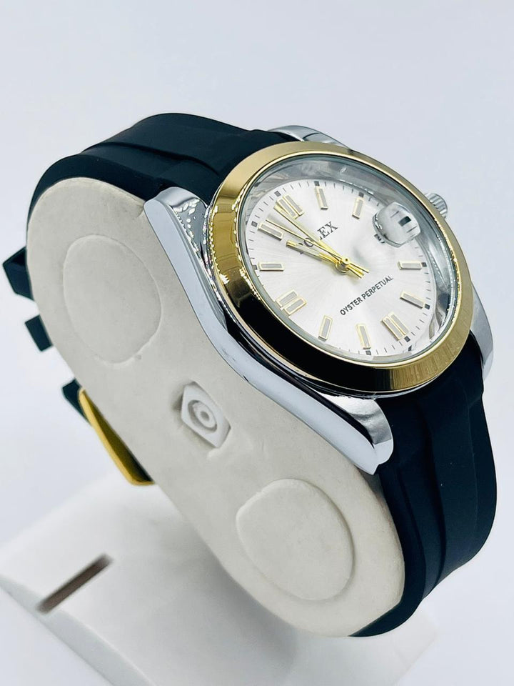 WATCH Men's Water resistant & Steel Back